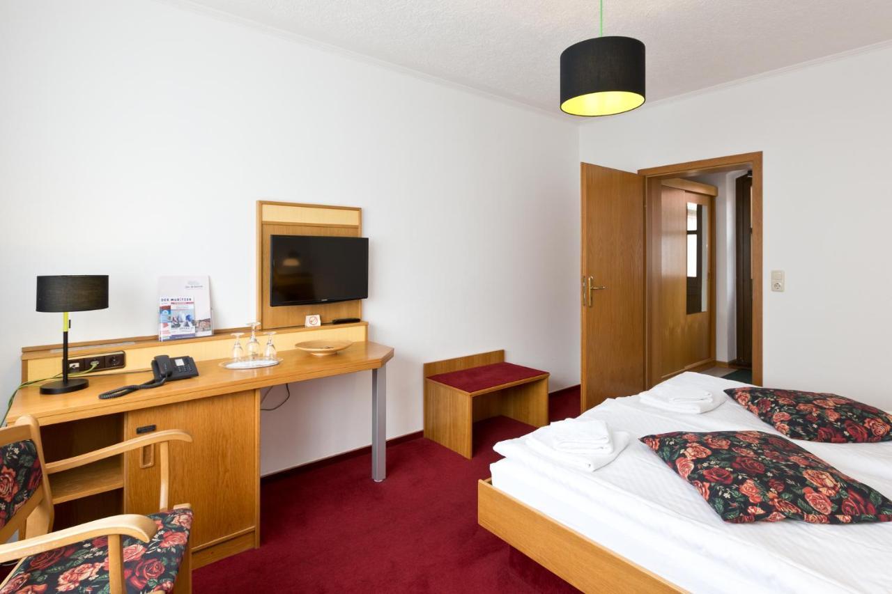 Landhotel Zur Schmiede Göhren-Lebbin Eksteriør bilde